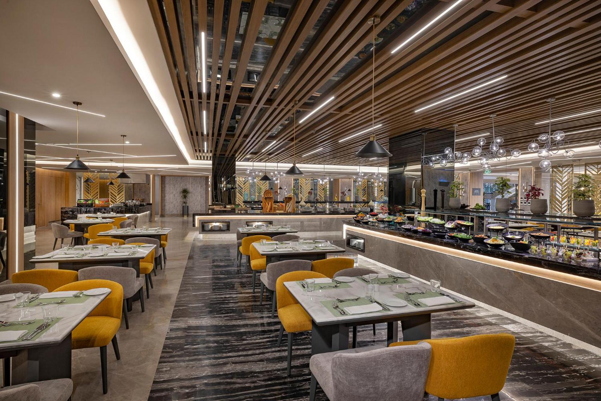 Holiday Inn & Suites - Al Khobar By Ihg Exterior photo